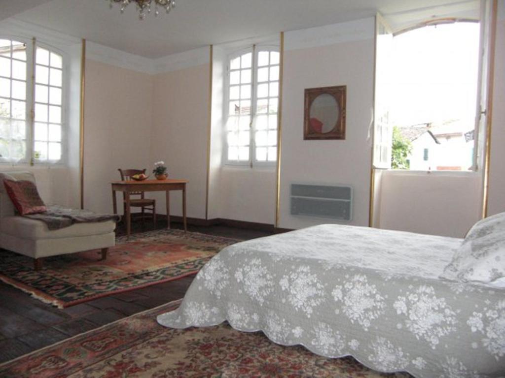 Chambres D'Hotes Aroha Sorde-lʼAbbaye Habitación foto